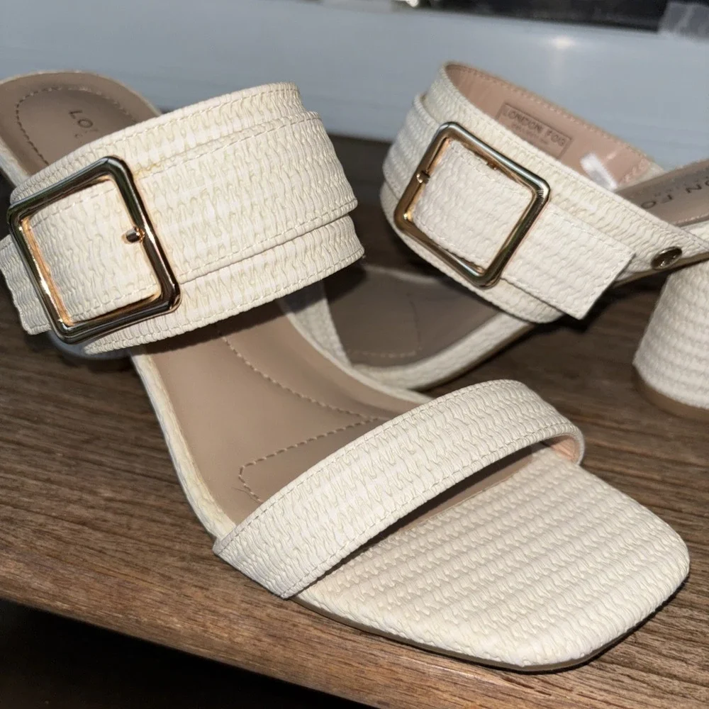 London Fog Cream Vaeda Sandals Womens 7.5 M Chunky Round Heel Buckle Square Toe